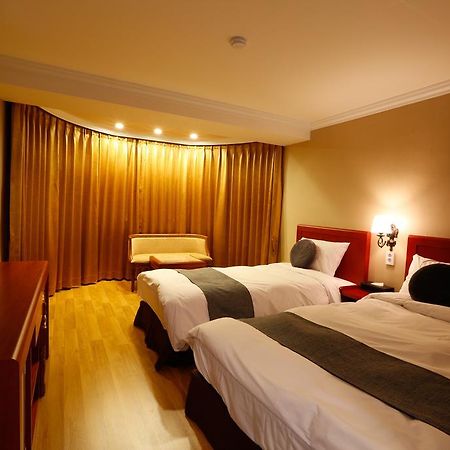 Anmyeondo Plaza Hotel Taean Buitenkant foto