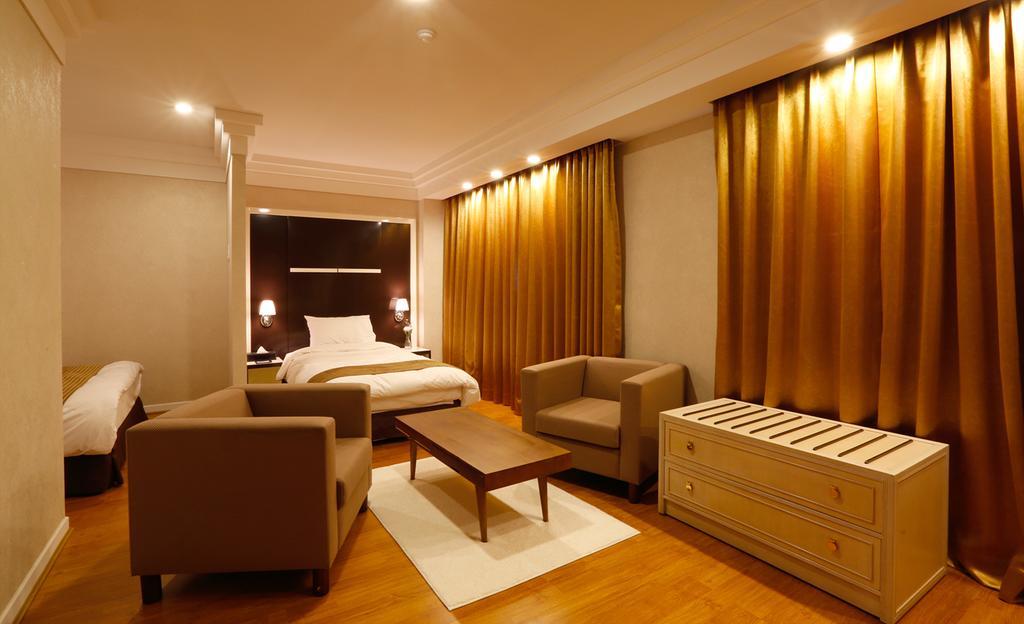 Anmyeondo Plaza Hotel Taean Buitenkant foto